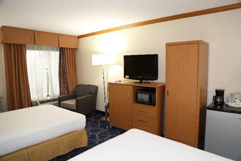 Comfort Inn & Suites Houston I-10 West Energy Corridor Екстер'єр фото