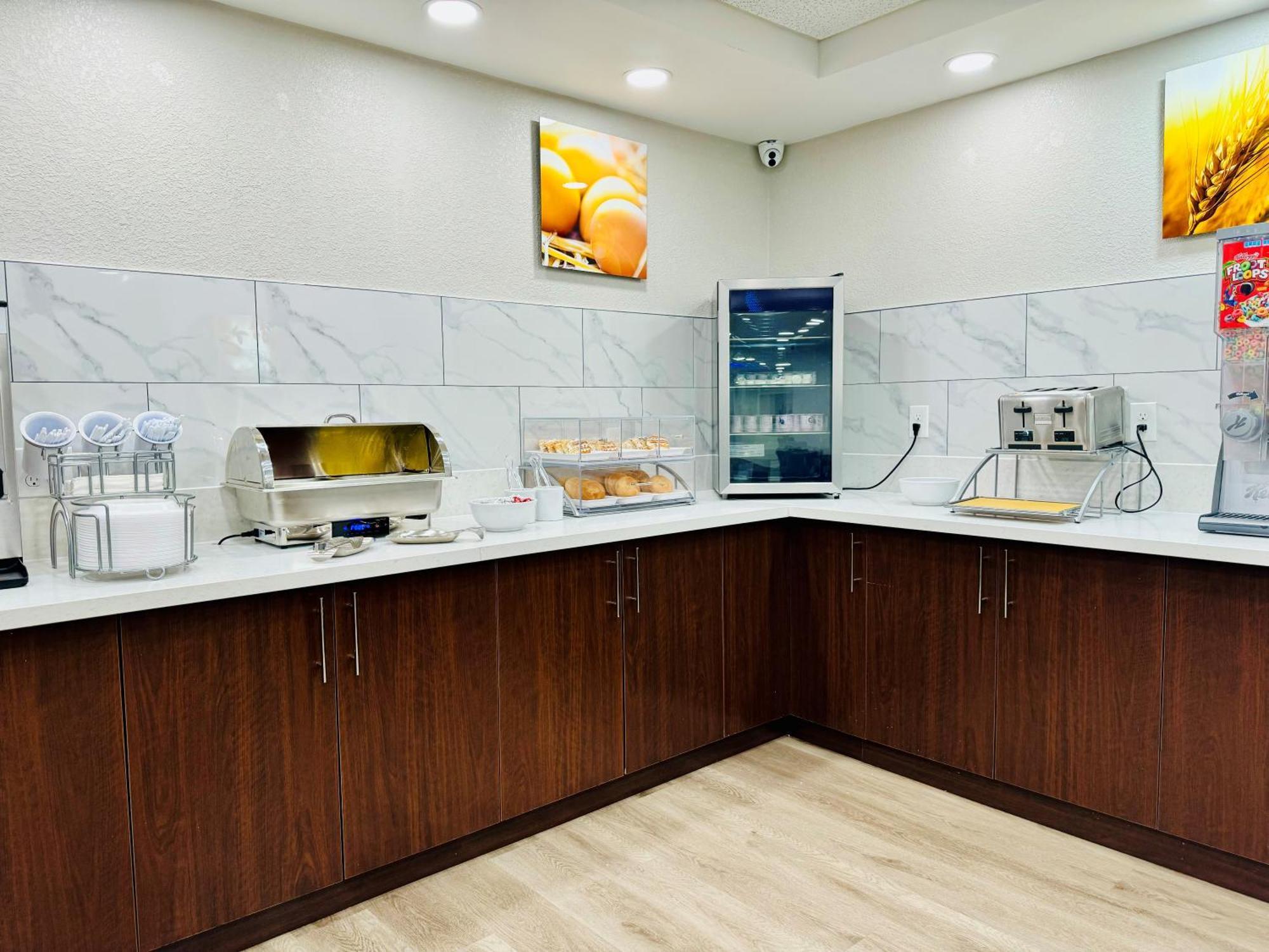 Comfort Inn & Suites Houston I-10 West Energy Corridor Екстер'єр фото